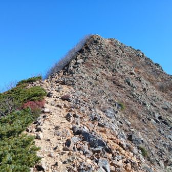 帰り道　女峰山への最後の登り返しがツラい