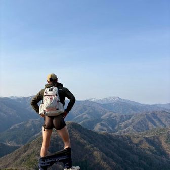 アミアミ🫣

AI生成ってすごいですね。
こんな画像まで作れるんです。


#拡大禁止