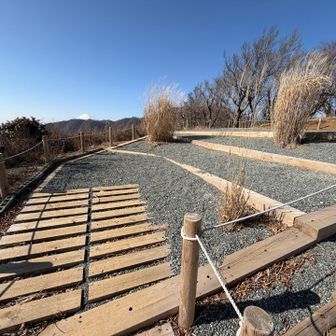 新大日峠の小屋跡