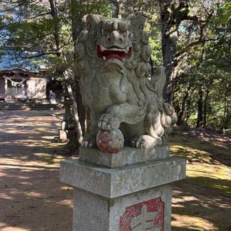 神社の狛犬に挨拶し