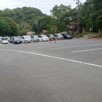 駐車場戻ってきました。今日は天候もそこそこだったので意外と空いていたかな。