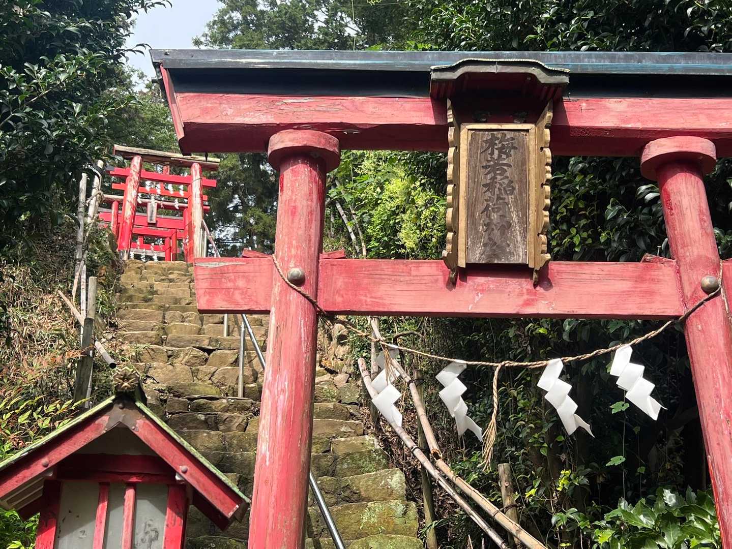 梅若稲荷神社の鳥居