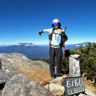 新潟からの若者や2人に抜かれて、、到着🙌

　百高山46位です😄