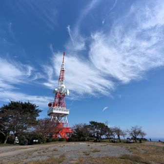 電波塔がある