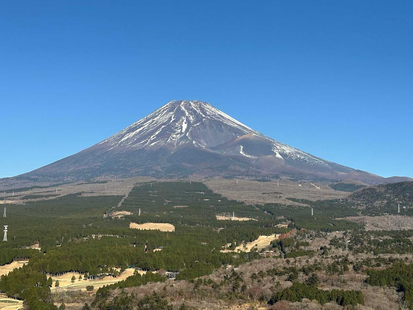 宝永火口の穴〜すごいな〜