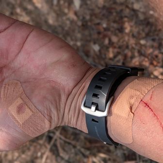 めずらしく隊長が転倒💦
あいさんがコンプラギリギリで受け止めました‼️
隊長も傷だらけ🩹