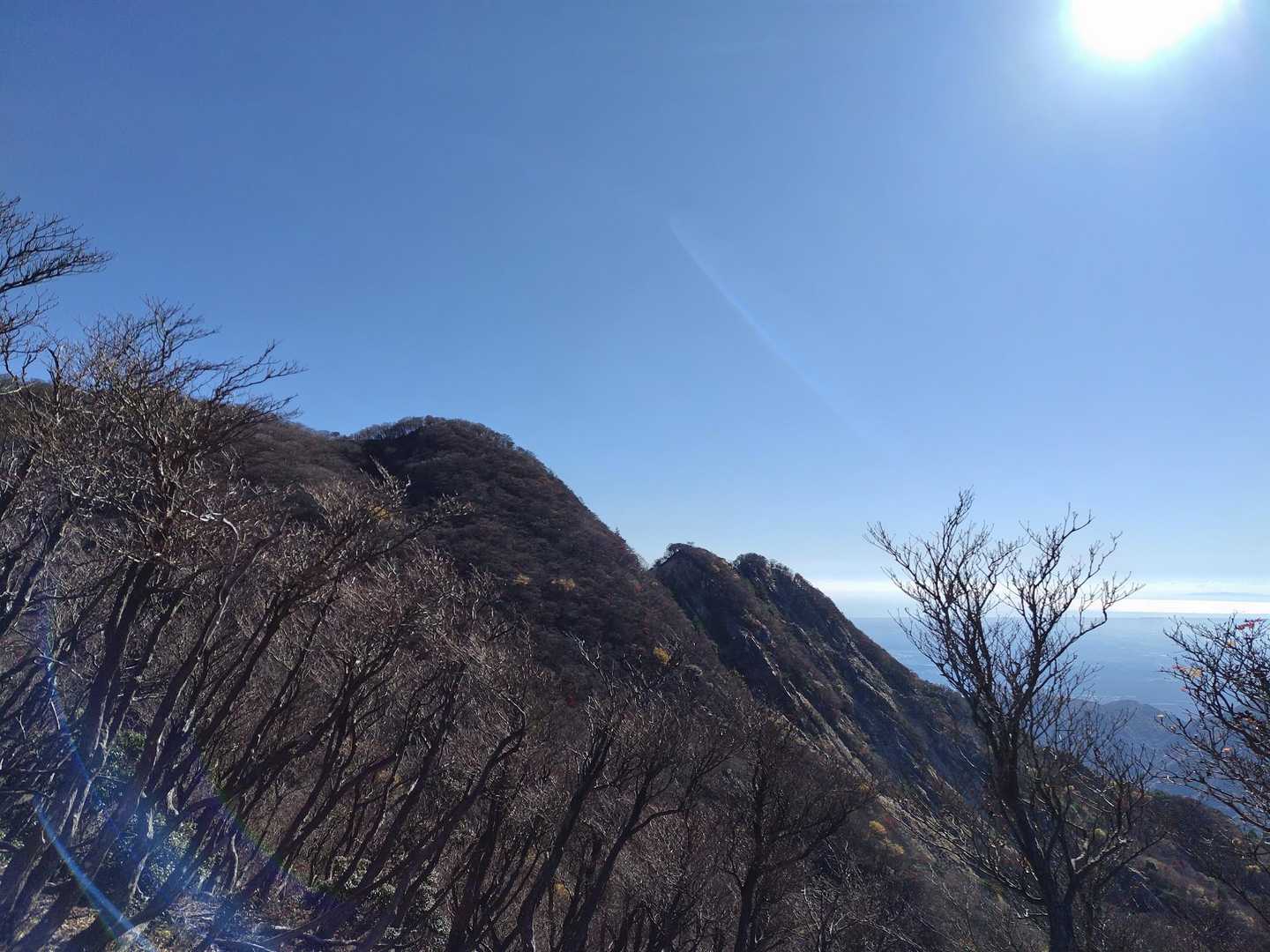 猫岳、羽鳥峰へと続く稜線からお釈迦様を探す🙏🏻