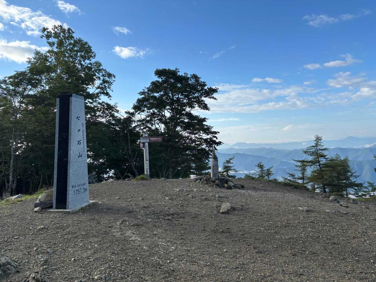 はぁはぁはぁ、、。ココは絶対、行きに寄った方がラクかも(笑)。