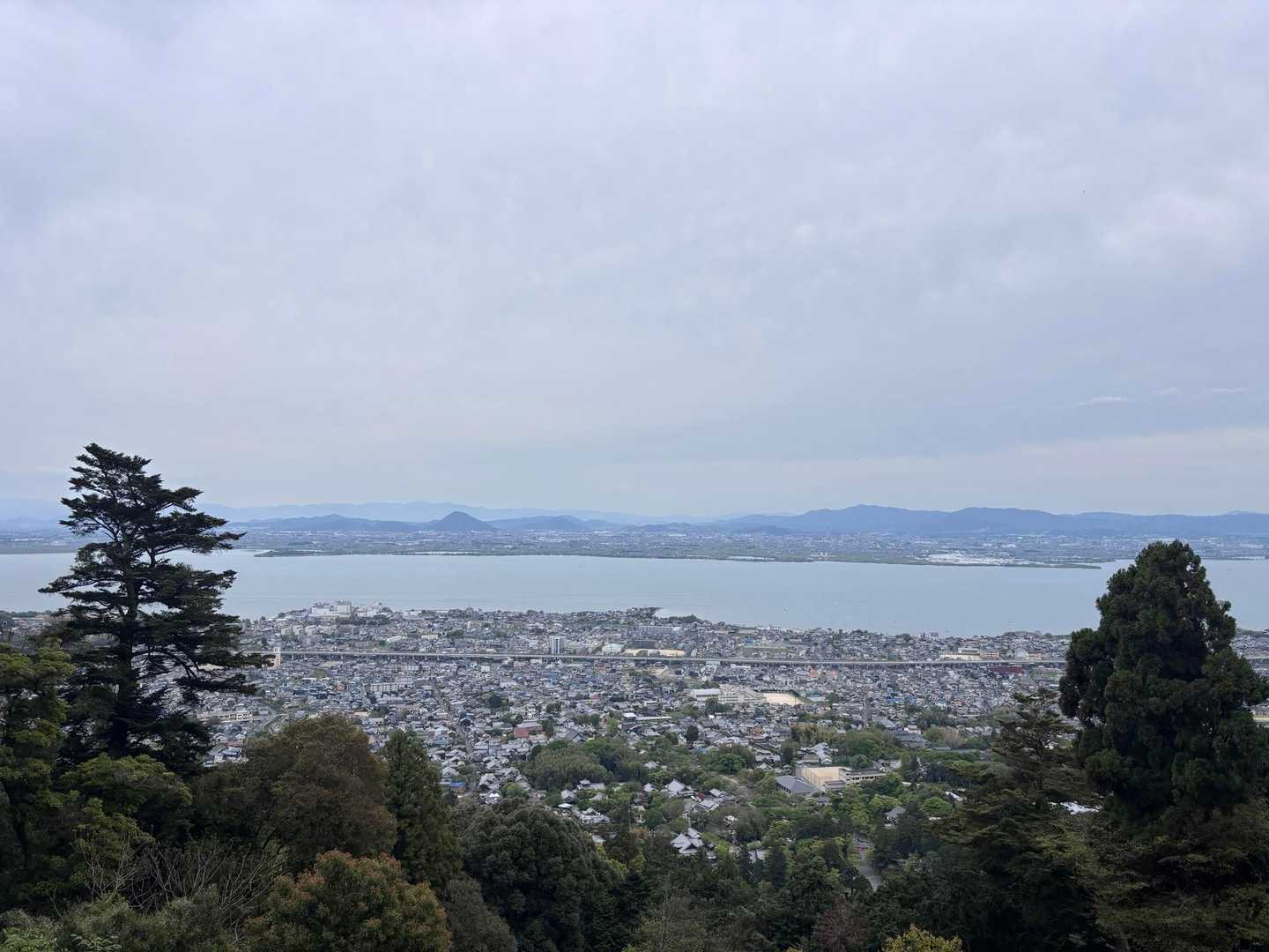 山の上にある牛奧宮より