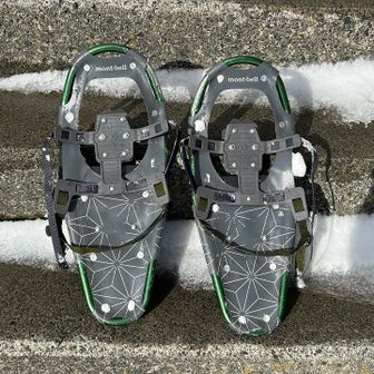 5シーズン目、国産mon社・愛用のフットギア、
バディのワカンより浮力はある感じ、もっとも『これしか履いたこと』無いので😅