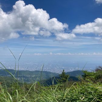 下山します＝＝＝＝＝＝＝＝＝＝＝＝＝＝＝＝＝＝＝＝＝＝＝＝＝＝＝＝＝＝＝＝＝＝＝＝＝＝＝＝＝＝＝＝＝＝＝＝＝＝＝＝＝＝＝＝＝＝＝＝











































備忘録

M長袖シャツ
Pベージュパンツ
Dザック
C軽登山靴
トレッキングポール（1本）
水　1250ｍ/1480ｍ（480ｍボトル・1000ｍ凍結）
行動食　小Ｐ9　Ｂ1　　Ａ17（鍋・稲妻・菊・東・ガ・六）
キャップ（移動中）
ハット（登山中）
着替え半袖シャツ
タオル
トンボ（効果なしと思われ）

使用しなかった物
予備バッテリー
傘
軍手

１５分程度ヤマップ停止忘れ


蜘蛛の巣有り
小さな虫多数