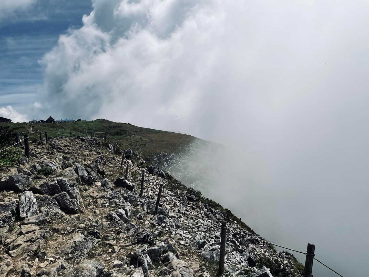 あっちとこっちで雲が生まれているところ！