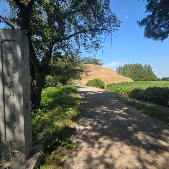 階段になっていて99段登って、もうてっぺん
