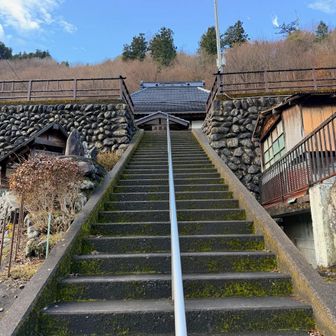 階段を登って・・・