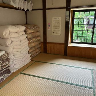 4人で個室に
布団もきれいでよく眠れました
