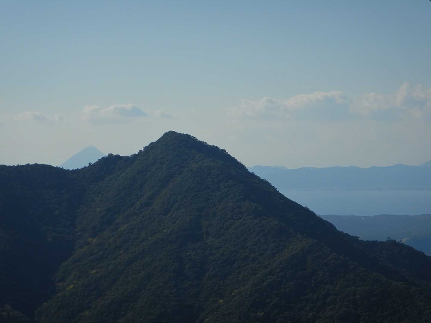 チョコンと左側に開聞岳⛰️