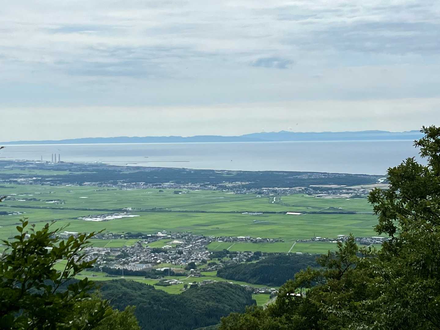 佐渡ヶ島がスッキリと間近に見えて嬉しく⤴️⤴️良いな〜