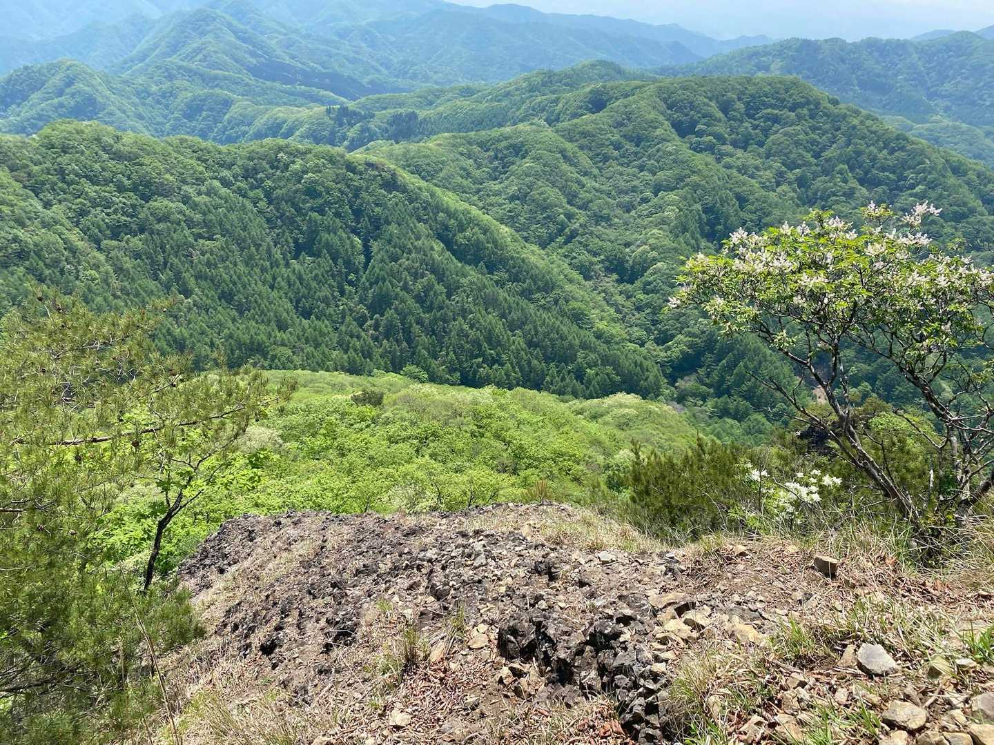 荒船不動登山口-星尾峠-御岳山-兜岩山 周回コースの写真