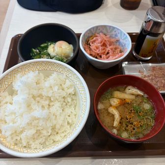 運動後の朝ごはん🍚
今日もご飯大盛りでいただきました❗️
お疲れさまでした〜⛰️
