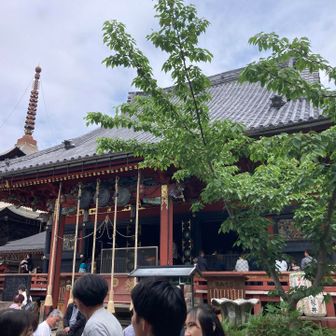 15分の間に、受付に長蛇の列😅