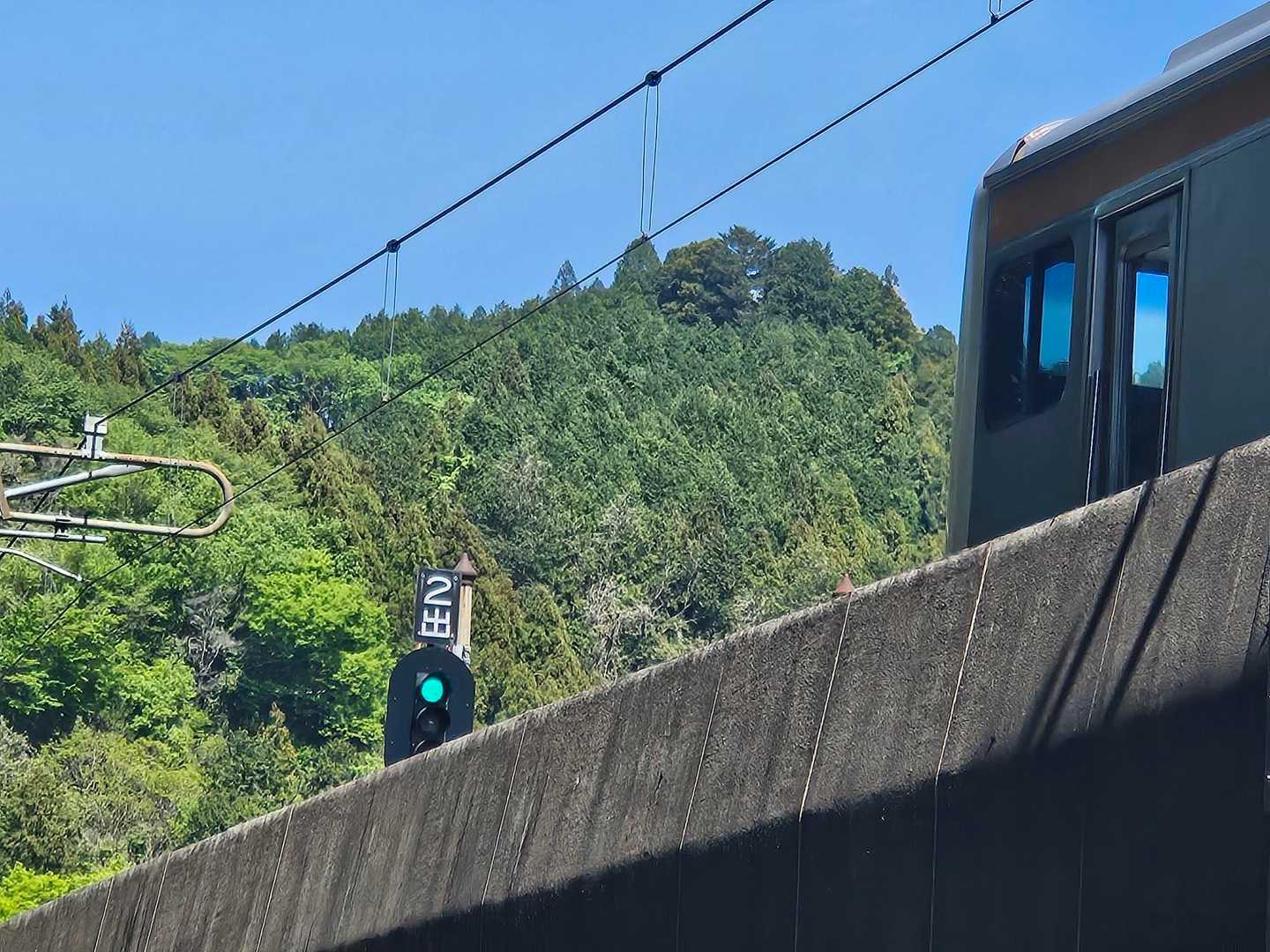 駅に戻ってきましたが、電車は出たところ