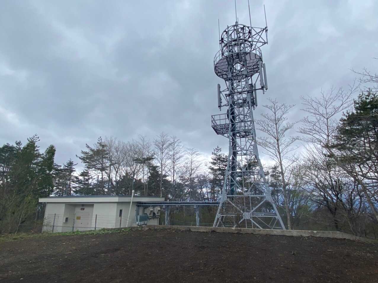 束稲山の写真