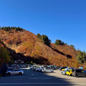 三方岩駐車場。