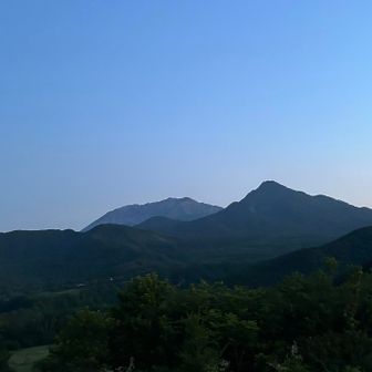 再び大山と烏、今日は大山のトップまで行く予定