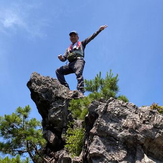 カナザワツトム