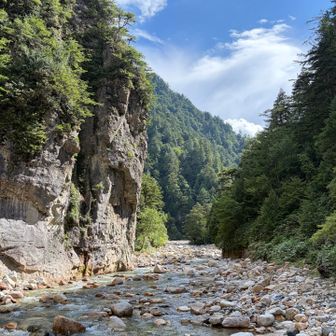 北鎌へ続く水俣川