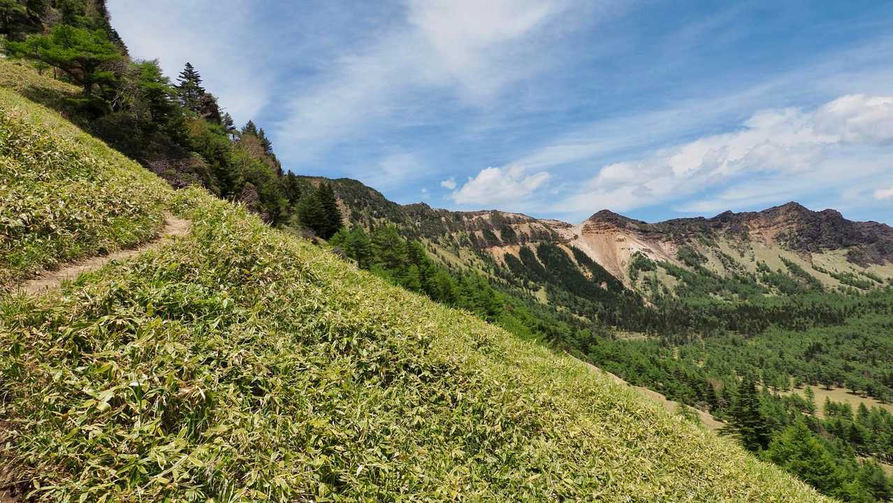 浅間山（黒斑山・蛇骨岳・仙人岳・鋸岳・前掛山）、外輪山周回 の写真 31