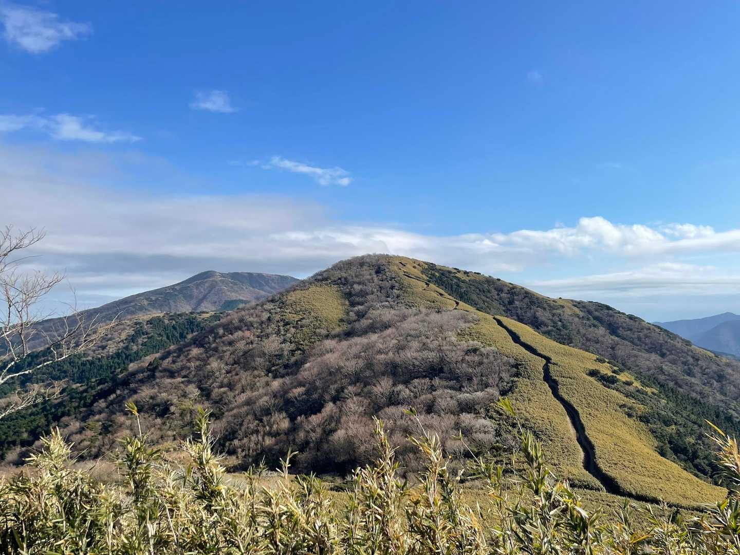 左奥が、これけら向かう明神ヶ岳⛰️
縦走路がわかりやすい💡