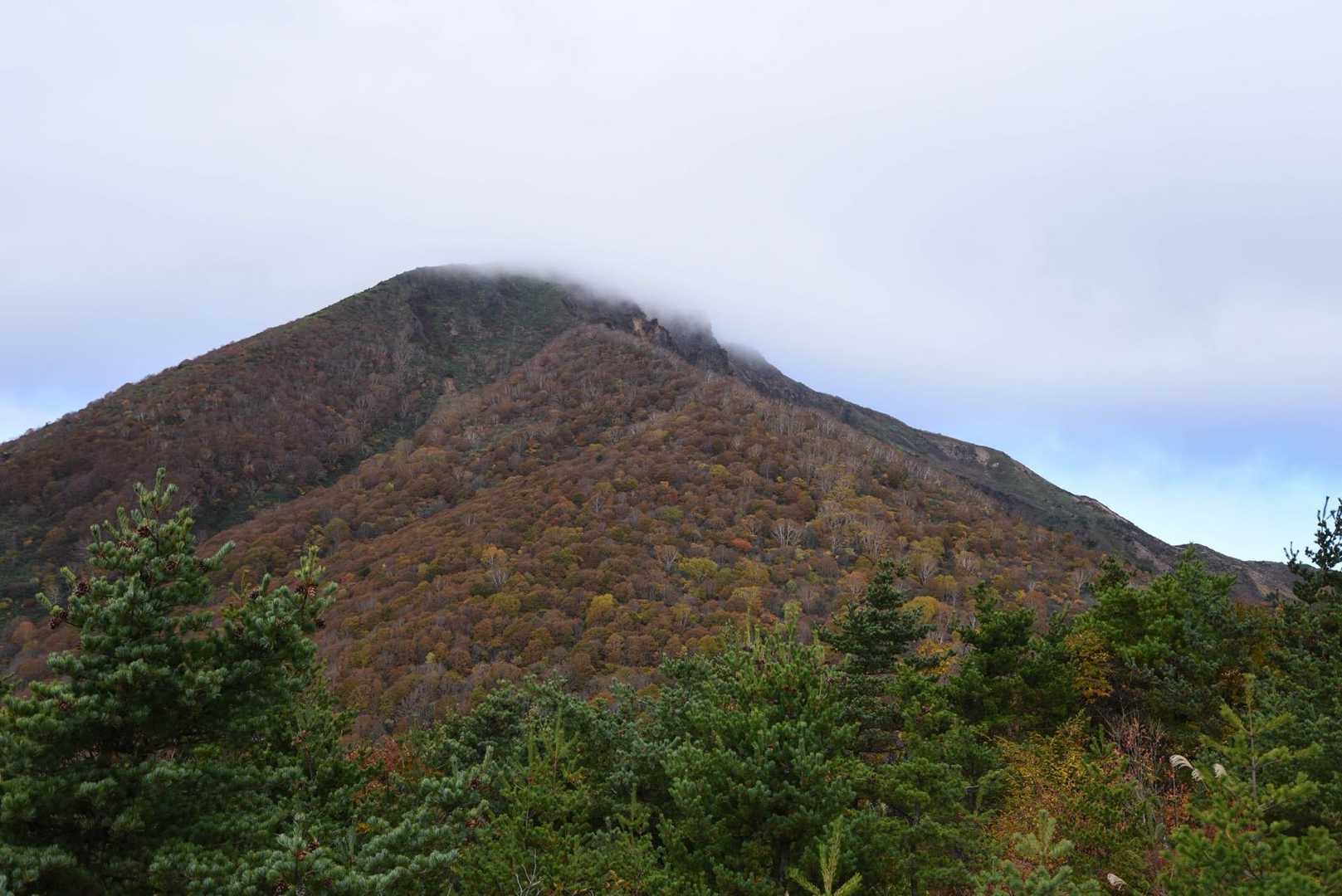 猪苗代登山口-赤埴山-磐梯山-裏磐梯スキー場登山口-裏磐梯 縦走コースの写真