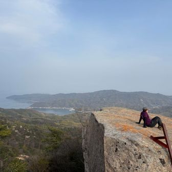 こちらも広〜い🪨
眺めイイ！
気持ち良い✨
お弁当食べれる
食べたい〜🍙
