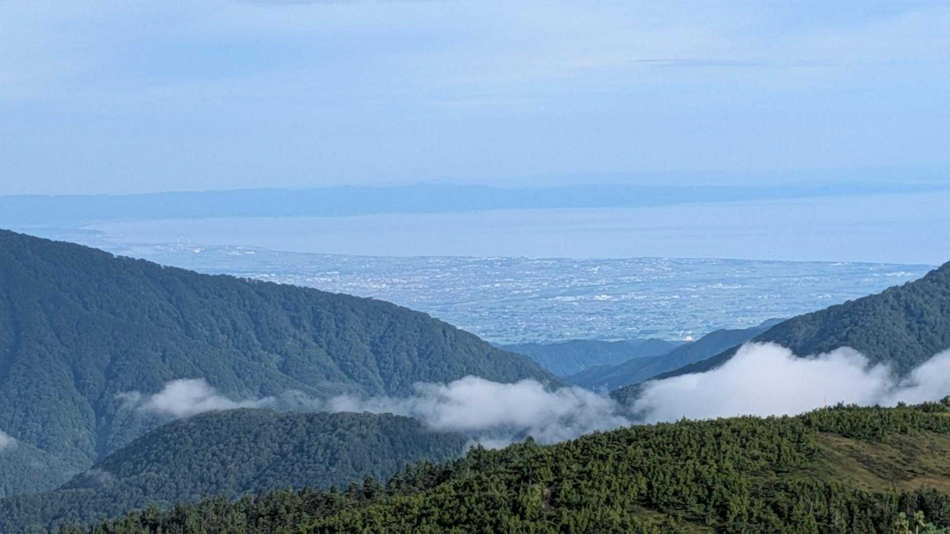 富山市街が見えてきた