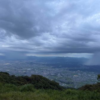 夕方から9niさんと葛城山のライトアップを見に〜
パラグライダー飛ばすところから見た景色
まだ日は落ちてない