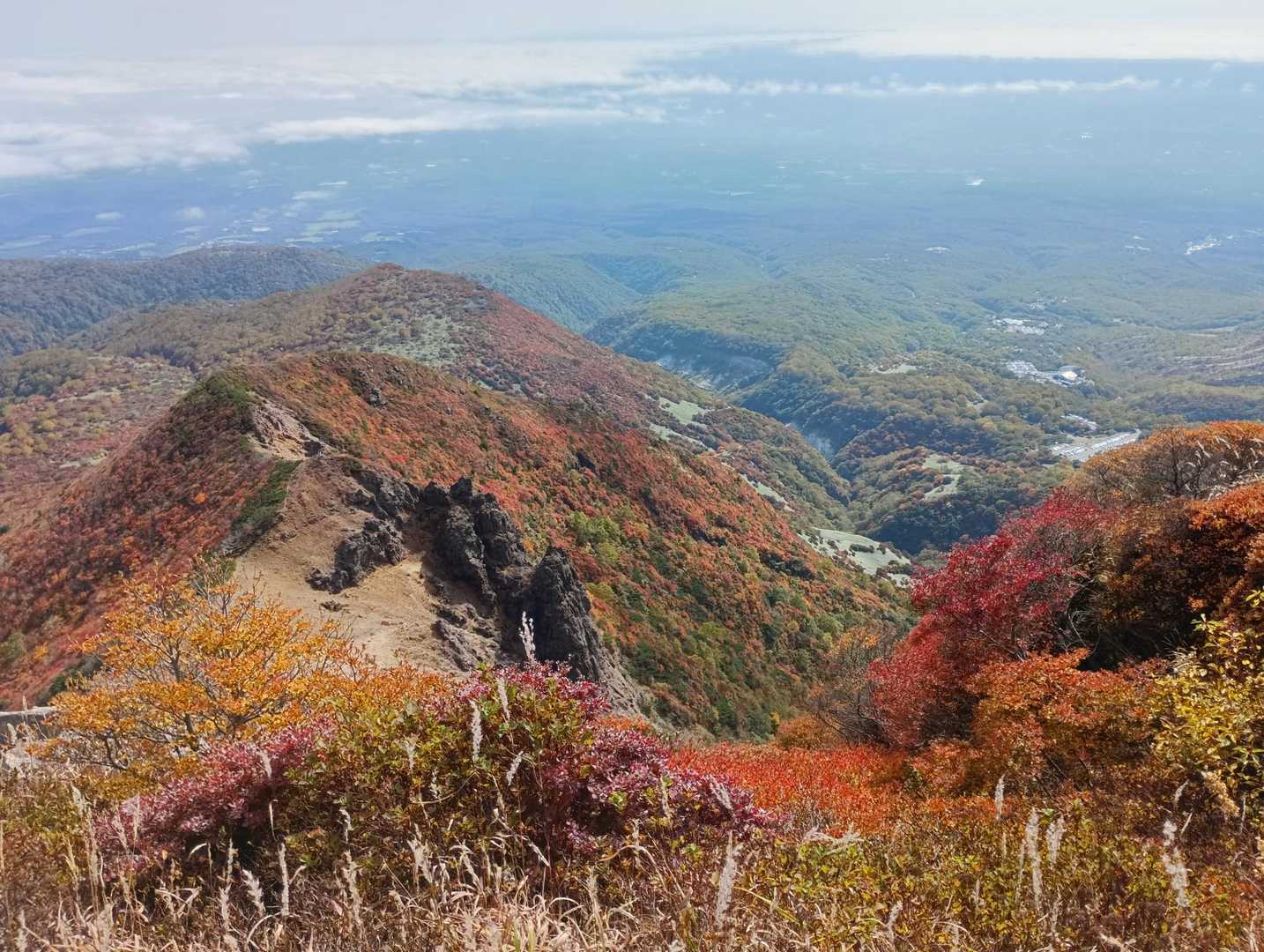 那須ロープウェイ 山頂駅-茶臼岳-朝日の肩-朝日岳-峠の茶 縦走コースの写真