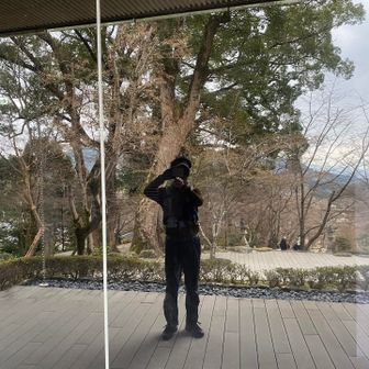 竈門神社⛩️のガラスの前で自撮り🤣
無事下山です☺️
今年もよろしくお願いします☺️