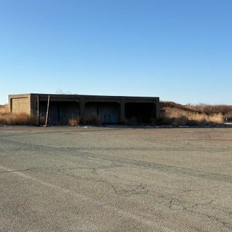 少し不気味な避難壕