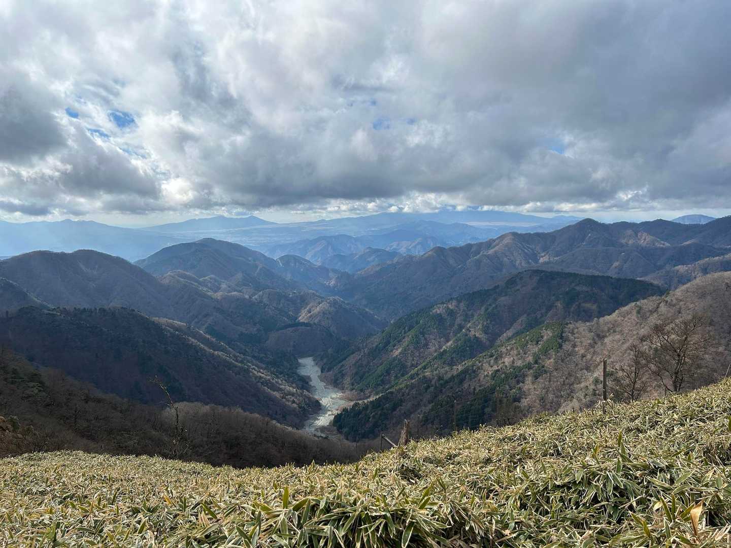 山から見るこの景色はどこも変わらぬ荘厳さ。