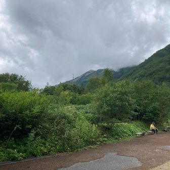 栂池から小蓮華を望む。