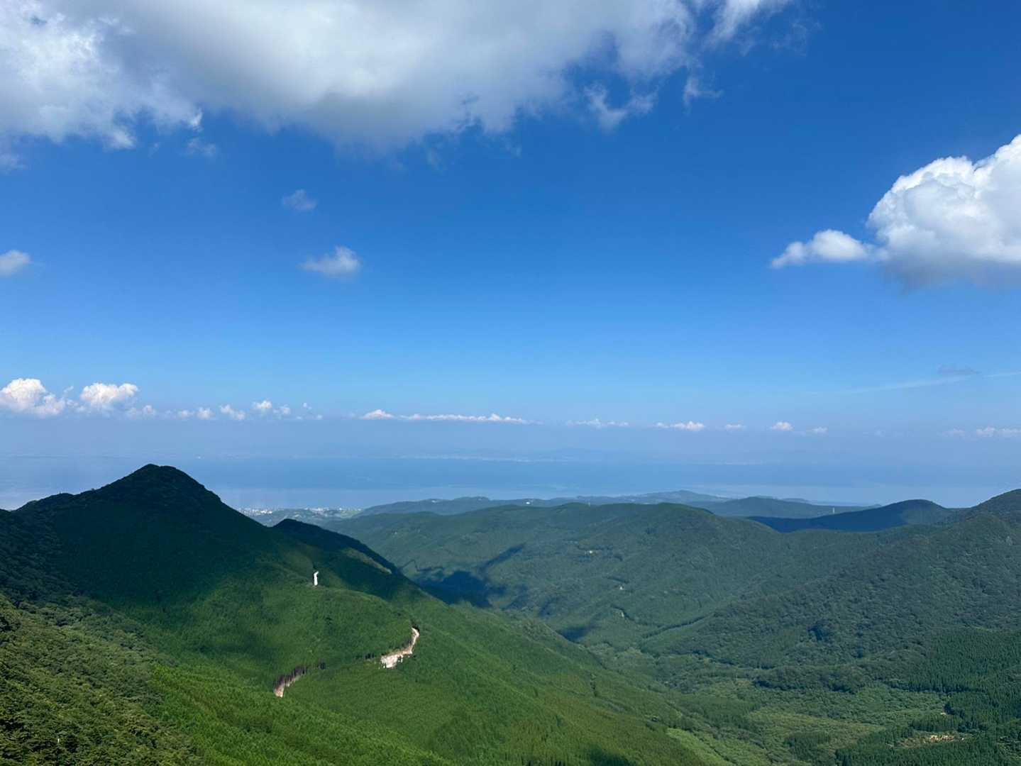 海も見えて美しい
しかし暑い🌞
