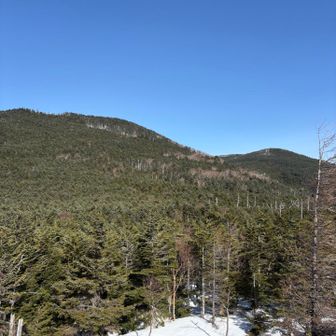 茶臼山と縞枯山