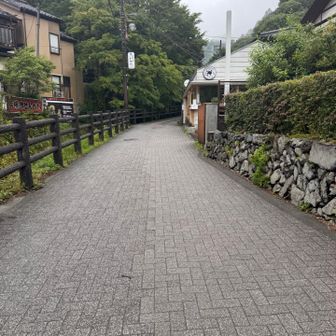 雨パラパラ