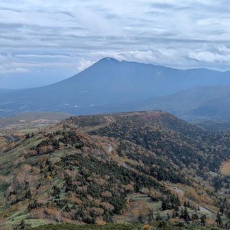 岩手山は登れない…
富士山と同じく眺めるお山です！
