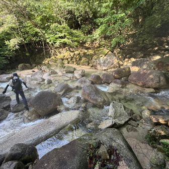 今回の　私的最大の難所！！
濡れた岩の渡渉こわい