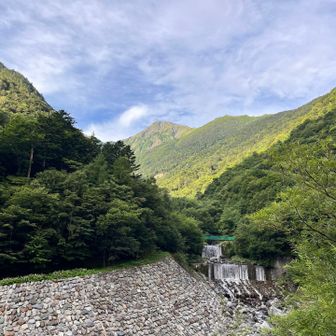 広河原から北岳が見えますが……見えてるのにつかない💦