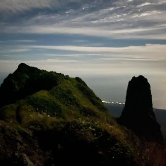 南峰