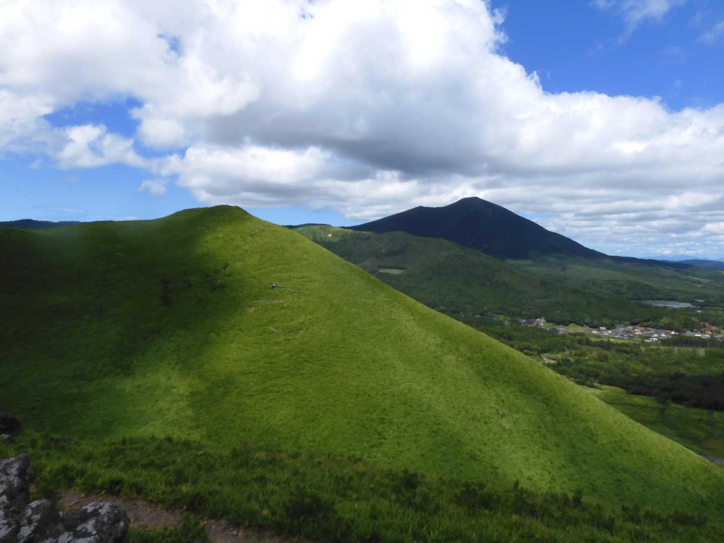 おにぎり山と涌蓋山