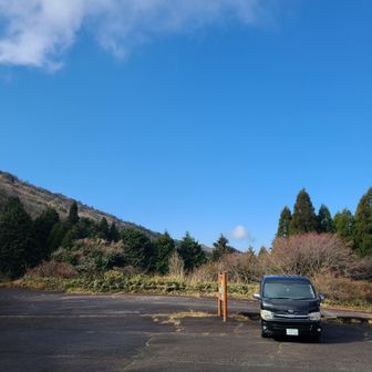 ご来光は見れませんでしたが
大雲海と天山ブルー
満喫できて、最高の朝駆けでした🙌🙌🙌